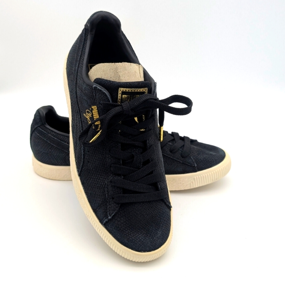 🦋BOGO Puma "Clyde" Sneakers
